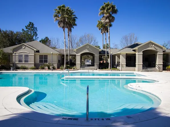 3705 SW 27th St APT 215, Gainesville, FL 32608