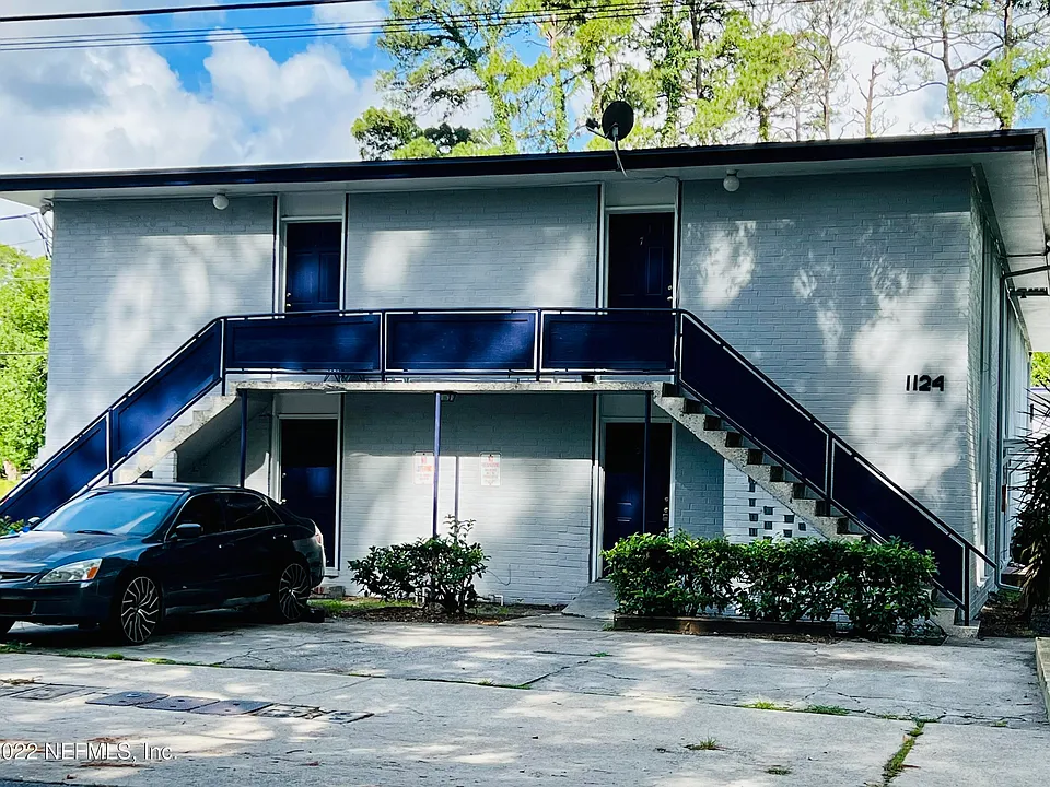 1124 Woodruff Ave #3