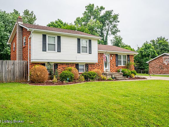 3rd image of 292 Hillcrest Dr
