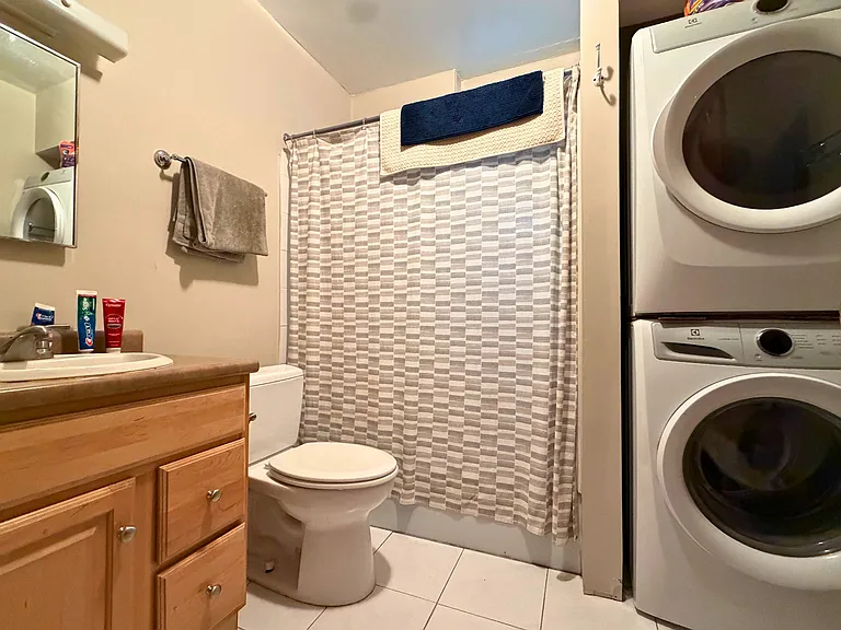 1016 W Oakdale Ave #1 — Photo 11