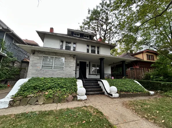 9104 Parkgate Ave, Cleveland, OH 44108