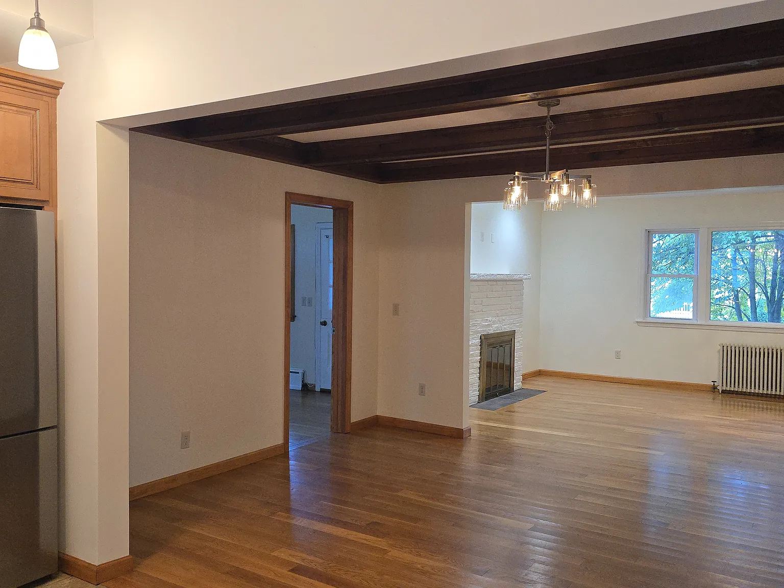 2 bed, 1372 sqft, $3,500 — Photo 4