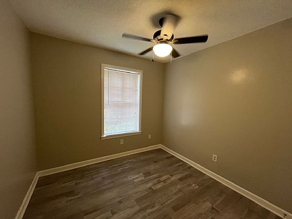 5th image of 38 Hillbrook Dr