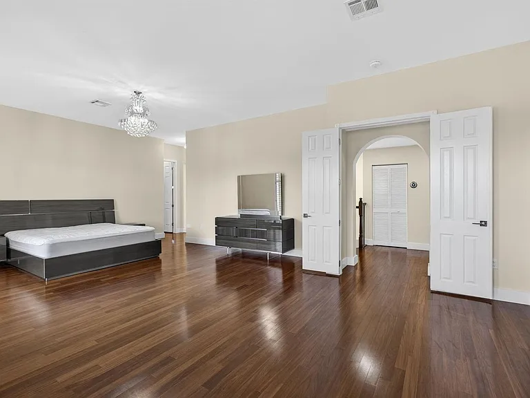 1724 Annandale Cir — Photo 39