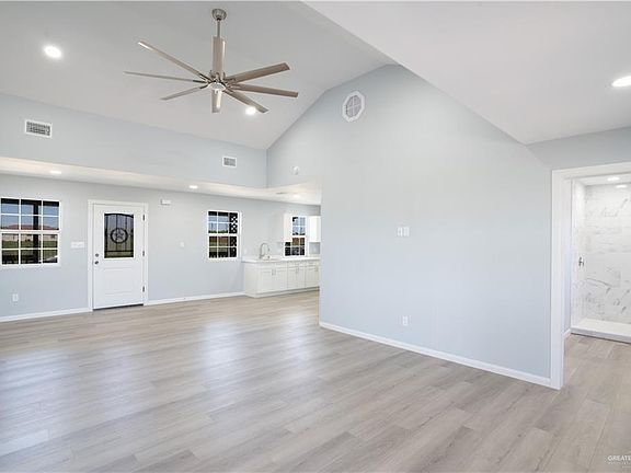 5th image of 23810 Santa Elena Ave