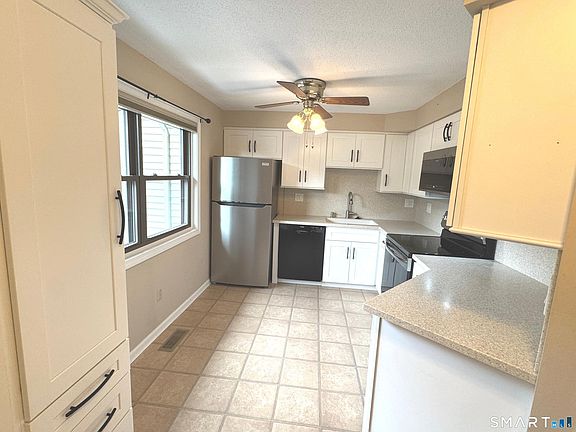 3rd image of 92 Metacomet Drive