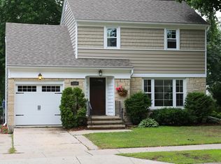 1114 Grignon St, Green Bay, WI 54301