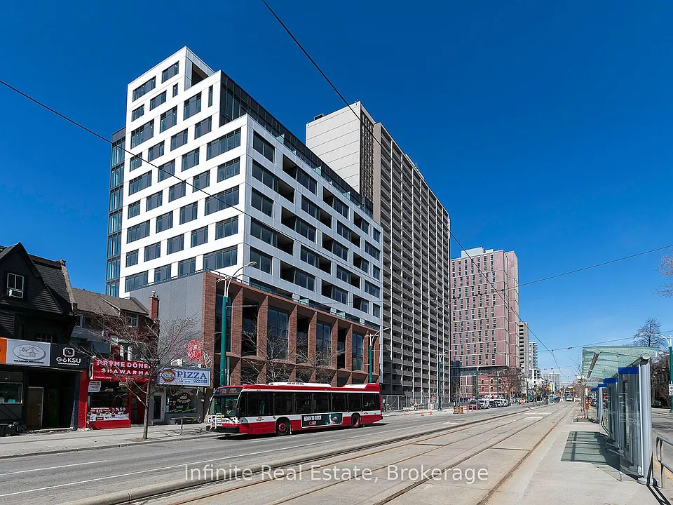 664 Spadina Ave #214