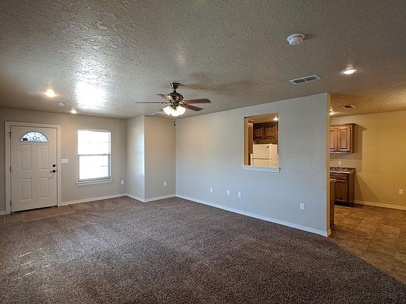 5th image of 129 Gayland Dr Unit B