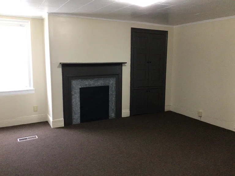 411 Bedford St #2 — Photo 2