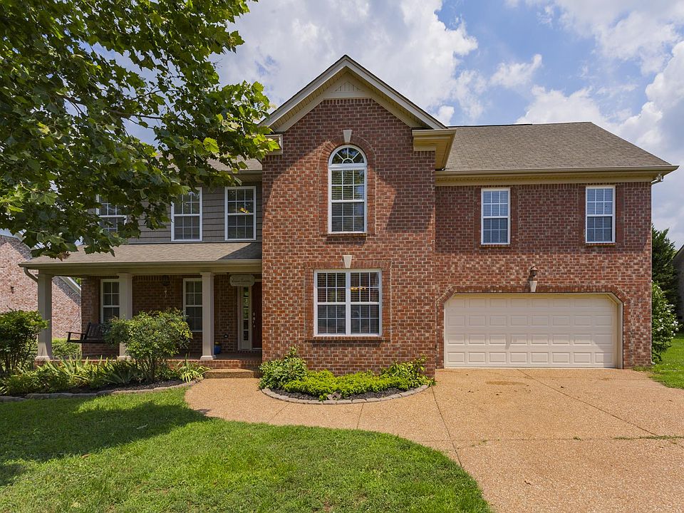 1st image of 656 Fredericksburg Dr