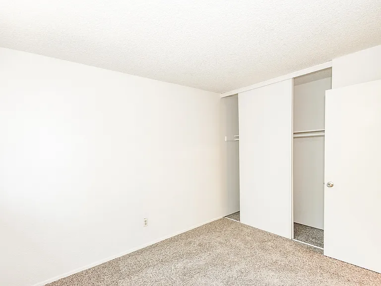 Clipper Ridge Apartments — Photo 17