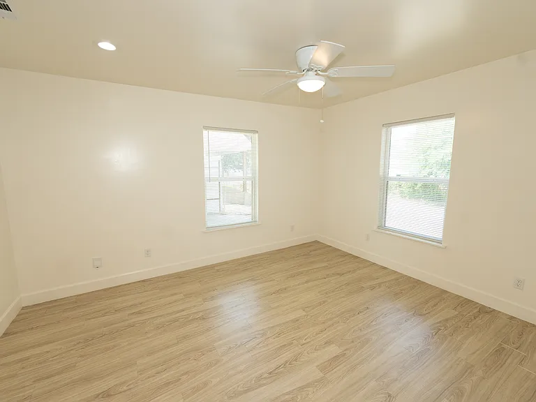 510 N Denver St — Photo 6