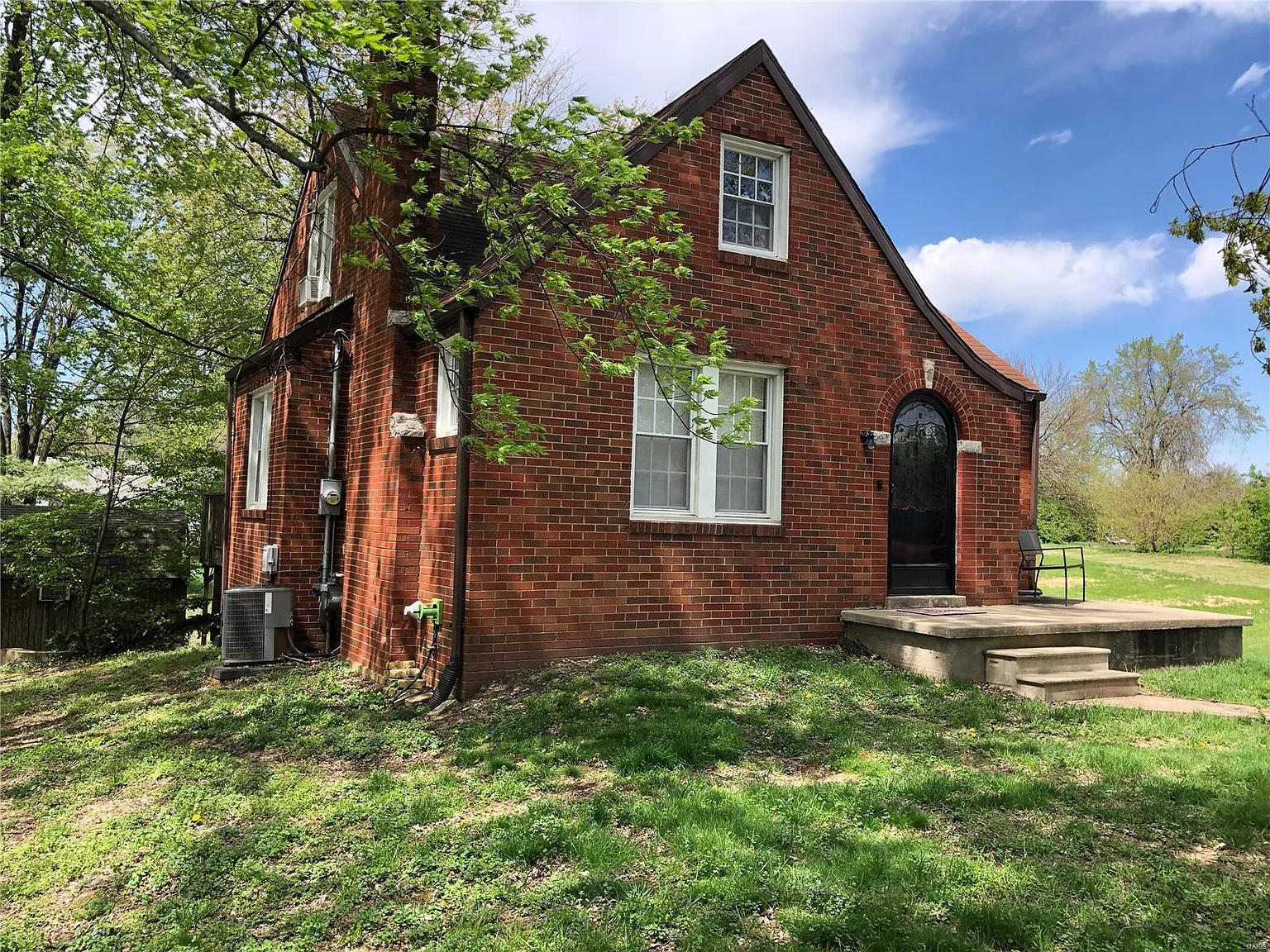 1468 N Keebler Ave photo 1