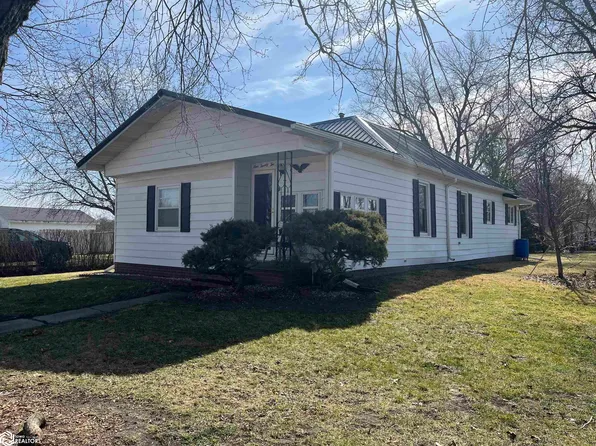 122 16th Ave E, Albia, IA 52531