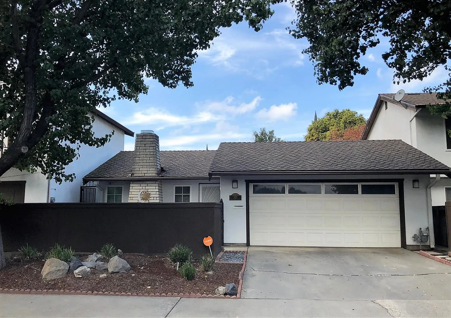 305 Los Verdes Ct photo 1