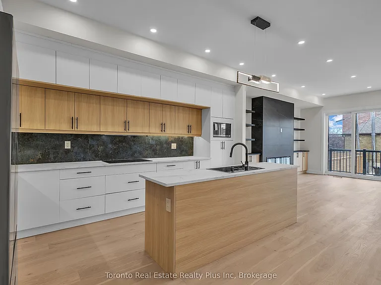 138 Bowie Ave — Photo 36