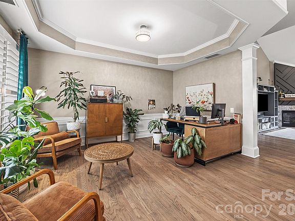 4th image of 14612 Caragana Ct