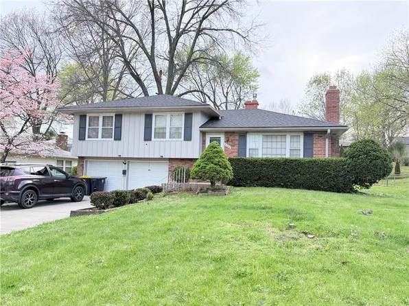 4942 N College Ave, Kansas City, MO 64119