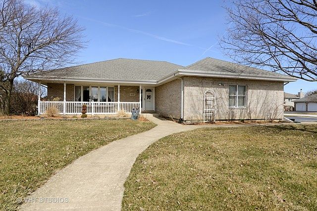 1st image of 1001 Teal Ave