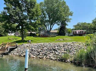 3323 Riverside Dr, Port Huron, MI 48060