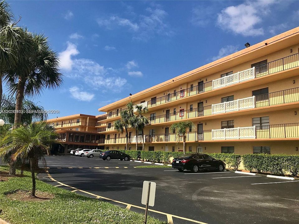 1st image of 9273 SW 8th St APT 402