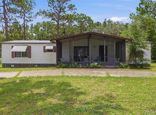 6834 W Sunnycrest Ln, Homosassa, FL 34448