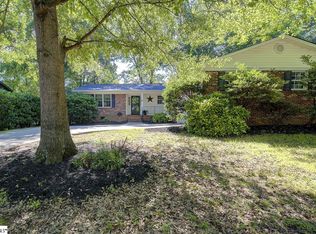 8 Meredith Ln, Greenville, SC 29607