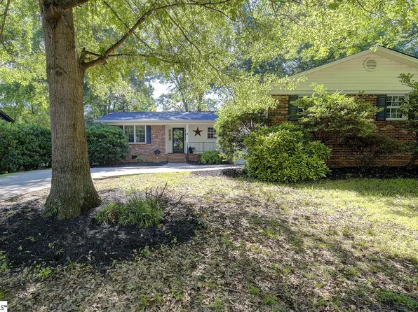 8 Meredith Ln, Greenville, SC 29607