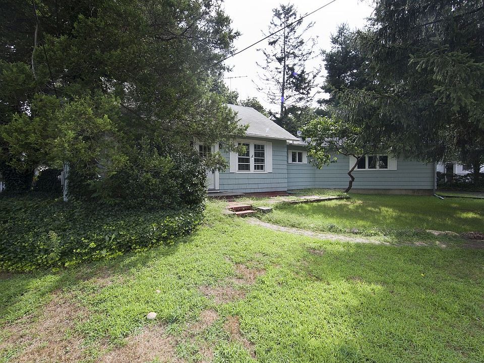 3/4 Bedroom Rental in River Oaks! Top notch Fair Haven school district!