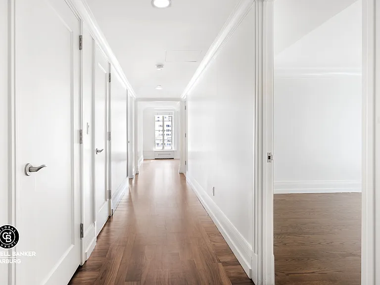 140 E 63rd St #12D — Photo 5