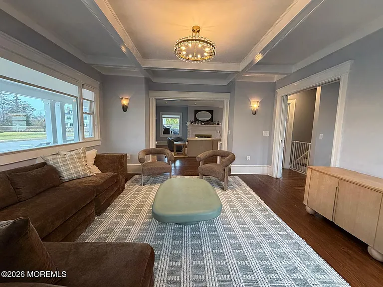 125 Cedar Ave — Photo 11