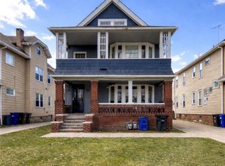 892 Paxton Rd, Cleveland, OH 44108