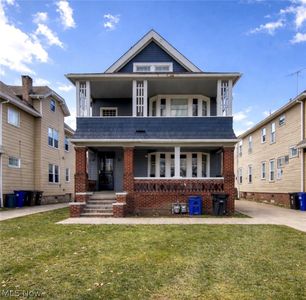 892 Paxton Rd, Cleveland, OH, 44108