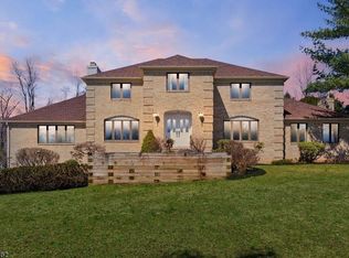850 Long Hill Rd, Gillette, NJ 07933
