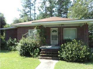 611 W Raysor St, Saint George, SC 29477