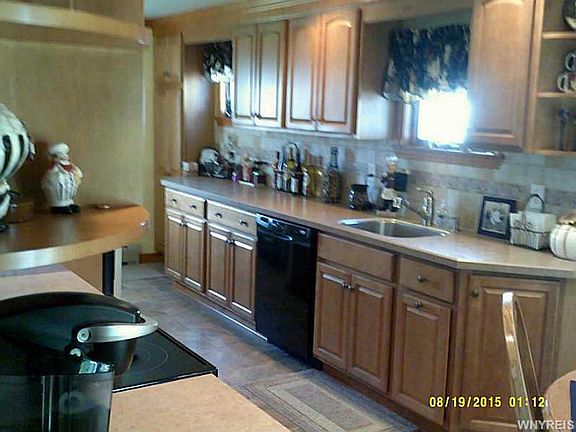 2nd image of 154 Woodland Dr