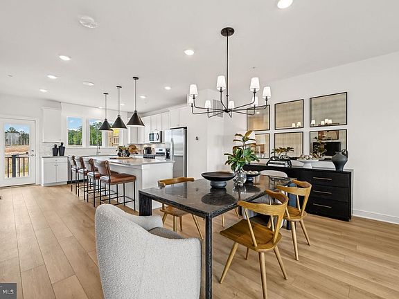 5th image of 8810 Waller Tree Way