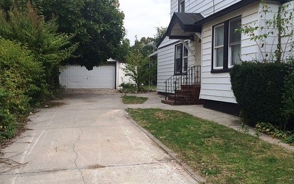 4th image of 10418 219th St