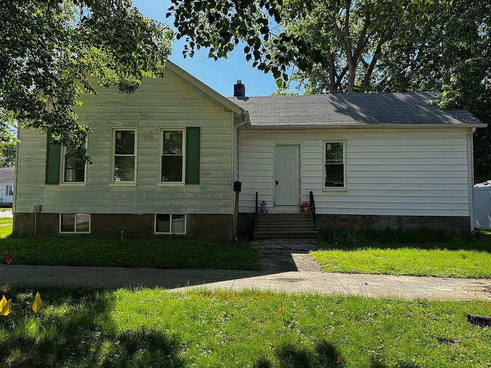 1st image of 801 N Mill St