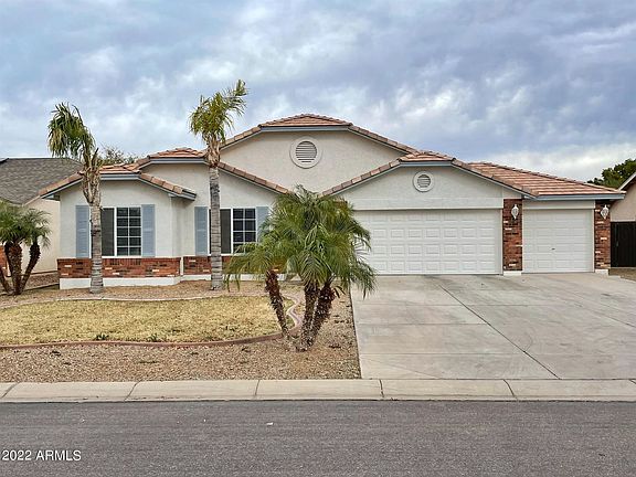 3rd image of 4376 E Meadow Lark Way