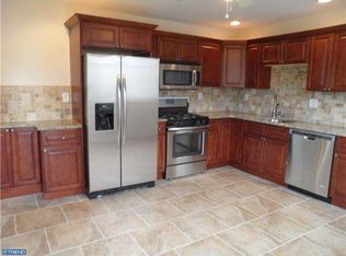 717 Pond St, Bristol, PA 19007