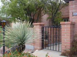 5502 N Arroyo Grande Dr, Tucson, AZ 85718