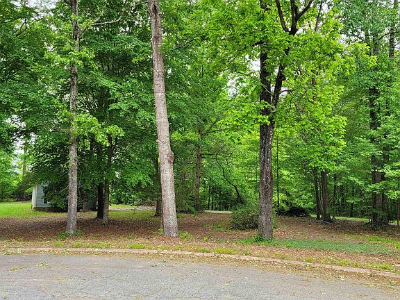 4th image of 20 Buckfield Ct