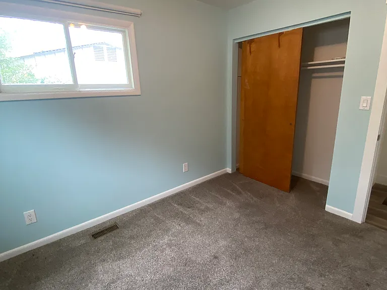 6825 S Jefferson St — Photo 24