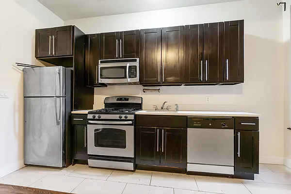 Rented by Corcoran | media 17