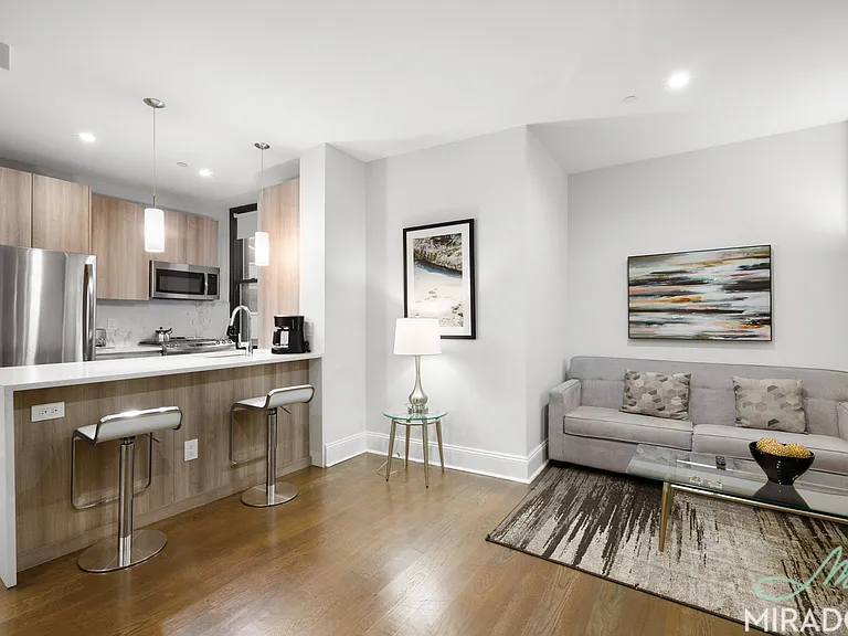 15 Park Row #10F — Photo 1