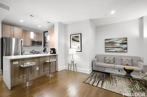 15 Park Row Photo 1