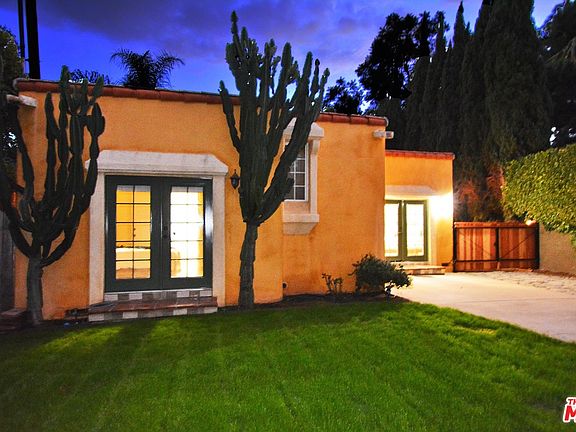 2nd image of 1847 E Del Mar Blvd