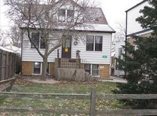 3325 N Pioneer Ave, Chicago, IL